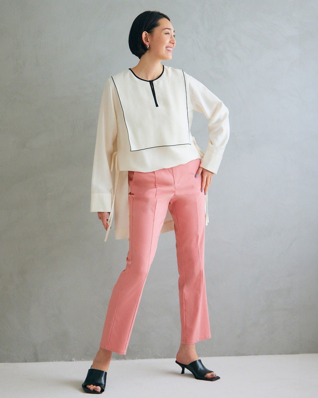 【ドゥクラッセ/DoCLASSE】のドライタッチ・センターシームストレート68cm インテリア・キッズ・メンズ・レディースファッション・服の通販 founy(ファニー) 　ファッション　Fashion　レディースファッション　Fashion for Women　パンツ　Pants & Trousers　ストライプ　Stripe, Striped Pattern　ストレッチ　Stretch, Stretchy Fabric　ストレート　Straight, Straight Cut　ストーン　Stone, Gem-Like　定番　Standard, Basic Item　フラット　Flat, Flat Shoes　フロント　Front, Front Design　プリント　Print, Printed Pattern　夏　Summer　ソフトピンク|ID: prp329100004920508 ipo3291000000036914855