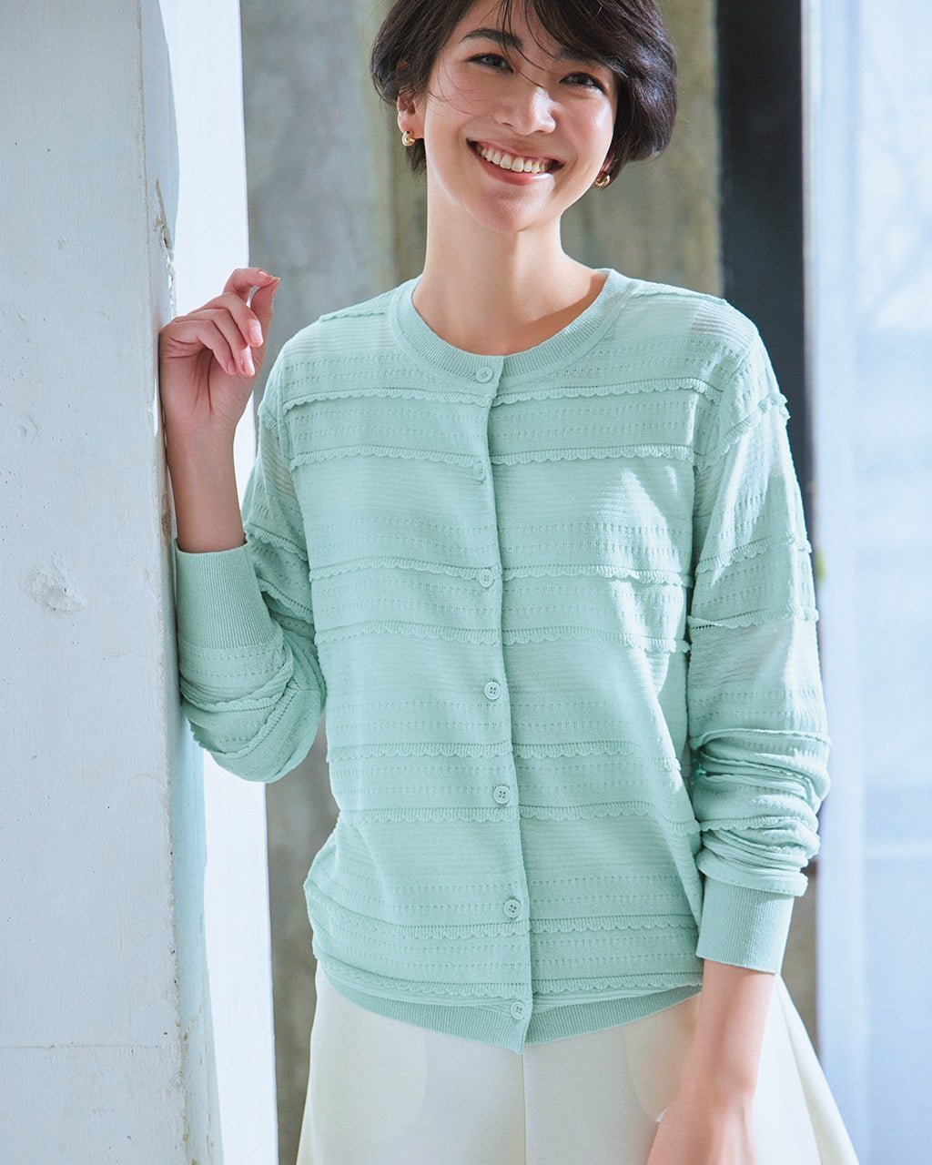 【ドゥクラッセ/DoCLASSE】の透かしボーダーニット・クルーカーディガン インテリア・キッズ・メンズ・レディースファッション・服の通販 founy(ファニー) 　ファッション　Fashion　レディースファッション　Fashion for Women　トップス・カットソー　Cut & Sew Tops　ニット　Knit Tops & Sweaters　カーディガン・羽織り　Layered Style Cardigans　アンサンブル　Ensemble Set　カーディガン　Cardigan, Knitwear　スカラップ　Scallop, Scalloped Edge　ボーダー　Border, Stripe　半袖　Short Sleeve, Half Sleeve　透かし　Cut-Out, Lacework　アイスブルー|ID: prp329100004920552 ipo3291000000036915109