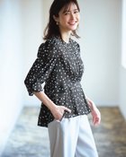 【ドゥクラッセ/DoCLASSE】のドットジャカード・プリントブラウス 人気、トレンドファッション・服の通販 founy(ファニー) ファッション Fashion レディースファッション Fashion for Women トップス・カットソー Cut & Sew Tops シャツ・ブラウス・オフィスカジュアル Elegant Blouses & Button-Ups ギャザー Gathered, Ruffled ジャカード／ジャガード Jacquard, Woven Pattern ドット Polka Dot, Dot Pattern フラップ Flap, Flap Pocket フロント Front, Front Design プリント Print, Printed Pattern thumbnail ブラックパターン|ID: prp329100004920574 ipo3291000000036915291