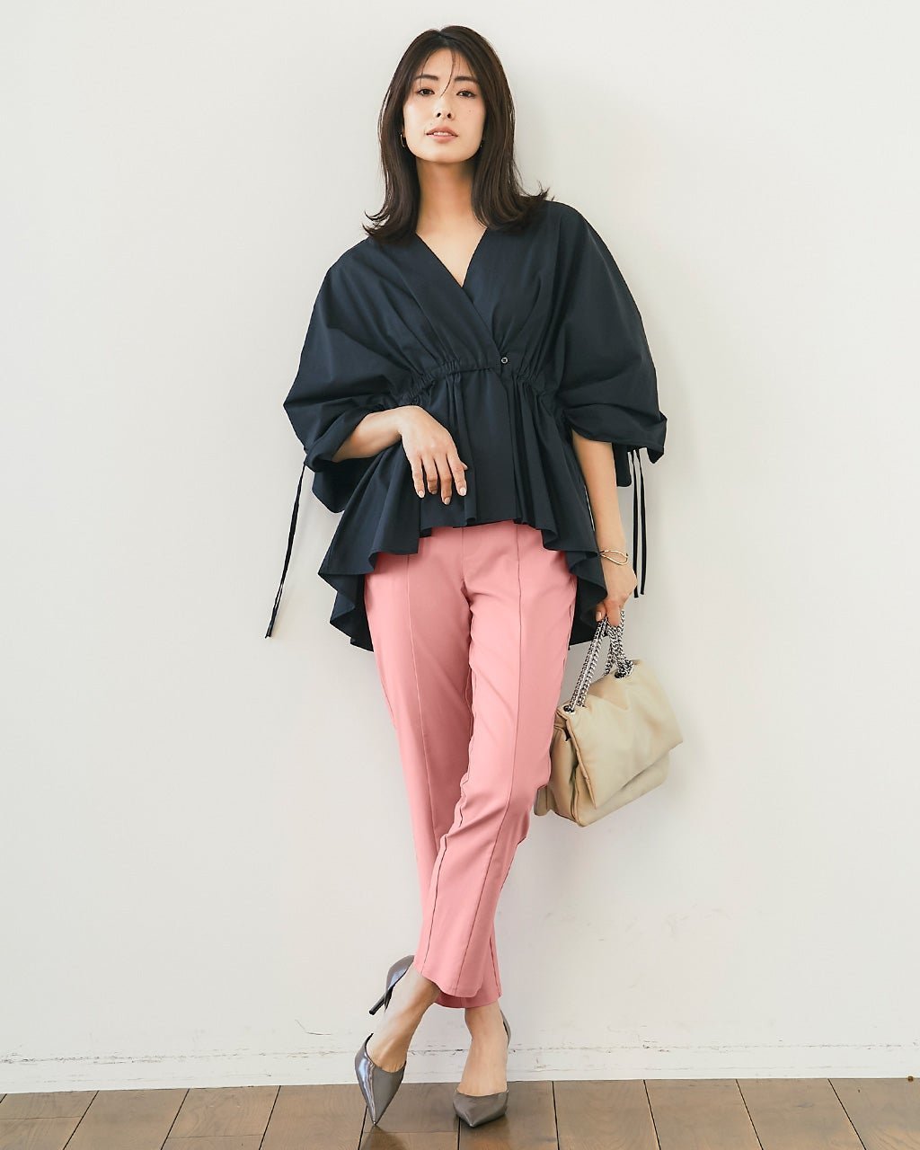 【ドゥクラッセ/DoCLASSE】のドライタッチ・センターシームストレート63cm インテリア・キッズ・メンズ・レディースファッション・服の通販 founy(ファニー) 　ファッション　Fashion　レディースファッション　Fashion for Women　パンツ　Pants & Trousers　ストライプ　Stripe, Striped Pattern　ストレッチ　Stretch, Stretchy Fabric　ストレート　Straight, Straight Cut　ストーン　Stone, Gem-Like　定番　Standard, Basic Item　フラット　Flat, Flat Shoes　フロント　Front, Front Design　プリント　Print, Printed Pattern　夏　Summer　ソフトピンク|ID: prp329100004920602 ipo3291000000036915470