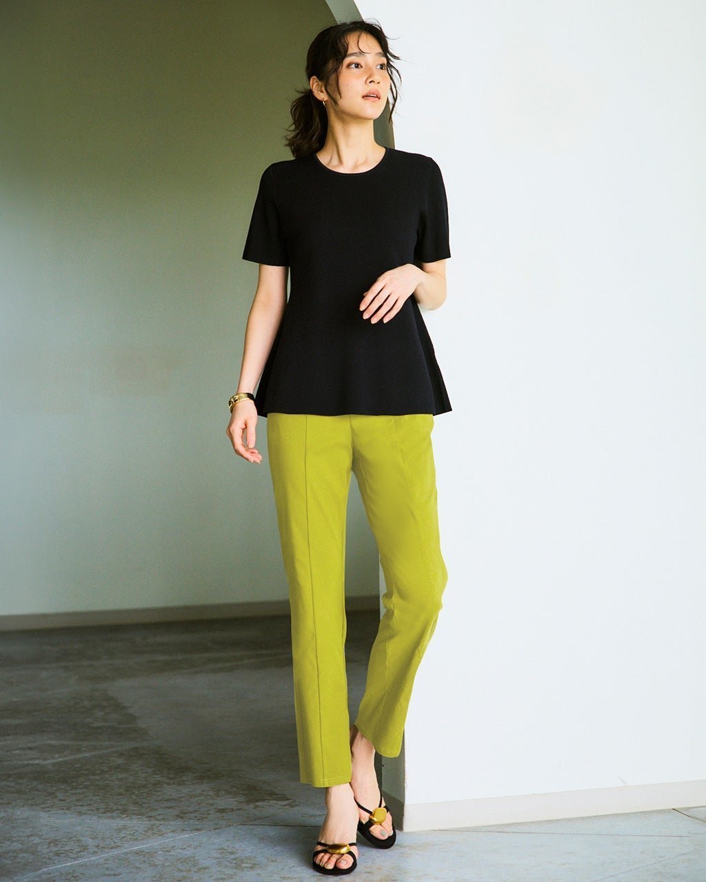 【ドゥクラッセ/DoCLASSE】のドライタッチ・センターシームストレート63cm インテリア・キッズ・メンズ・レディースファッション・服の通販 founy(ファニー) 　ファッション　Fashion　レディースファッション　Fashion for Women　パンツ　Pants & Trousers　ストライプ　Stripe, Striped Pattern　ストレッチ　Stretch, Stretchy Fabric　ストレート　Straight, Straight Cut　ストーン　Stone, Gem-Like　定番　Standard, Basic Item　フラット　Flat, Flat Shoes　フロント　Front, Front Design　プリント　Print, Printed Pattern　夏　Summer　イエローグリーン|ID: prp329100004920602 ipo3291000000036915472