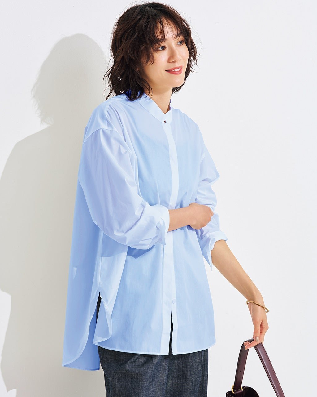 【ドゥクラッセ/DoCLASSE】のグログラン使い・スタンドカラーロングシャツ インテリア・キッズ・メンズ・レディースファッション・服の通販 founy(ファニー) 　ファッション　Fashion　レディースファッション　Fashion for Women　トップス・カットソー　Cut & Sew Tops　シャツ・ブラウス・オフィスカジュアル　Elegant Blouses & Button-Ups　グログラン　Grosgrain, Grosgrain Ribbon　スタンド　Stand Collar, Upright Stand　フォルム　Silhouette, Form　ロング　Long, Long-Length　定番　Standard, Basic Item　サックス|ID: prp329100004920678 ipo3291000000036915857