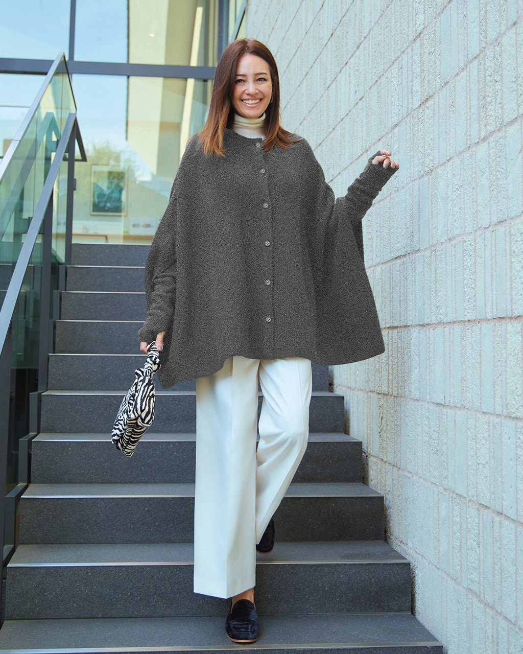 【ドゥクラッセ/DoCLASSE】の片畦編み・ニットポンチョ インテリア・キッズ・メンズ・レディースファッション・服の通販 founy(ファニー) 　ファッション　Fashion　レディースファッション　Fashion for Women　トップス・カットソー　Cut & Sew Tops　ニット　Knit Tops & Sweaters　カーディガン・羽織り　Layered Style Cardigans　畦編みニット・テクスチャードトップス　Ribbed Knit Sweaters / Textured Knit Tops　インナー　Innerwear　カーディガン　Cardigan, Knitwear　ポンチョ　Poncho, Cape Style　畦　Ribbed Knit　グレー|ID: prp329100004920712 ipo3291000000036916082