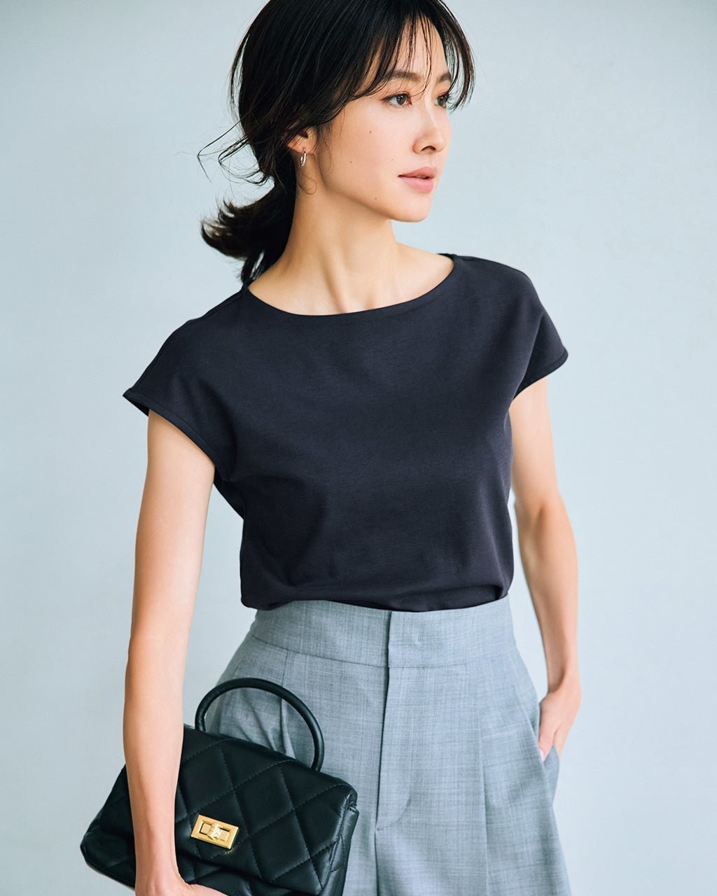 【ドゥクラッセ/DoCLASSE】のボートネック・フレンチ袖/スーピマ・ドゥクラッセTシャツ インテリア・キッズ・メンズ・レディースファッション・服の通販 founy(ファニー) 　ファッション　Fashion　レディースファッション　Fashion for Women　トップス・カットソー　Cut & Sew Tops　シャツ・ブラウス・オフィスカジュアル　Elegant Blouses & Button-Ups　ロングTシャツ・Tシャツ　Longline T-Shirts & Tees　カットソー・ベーシックTシャツ　Cut-and-Sewn Tops / Stretch Tees & Basics　インナー　Innerwear　カットソー　Cut and Sewn Top　シンプル　Simple, Minimal　ジャケット　Jacket, Outerwear　スリーブ　Sleeve, Long Sleeve / Short Sleeve　ダブル　Double, Double-Breasted　デニム　Denim, Jeans Material　定番　Standard, Basic Item　なめらか　Smooth, Silky Texture　人気　Popular, Best Seller　パール　Pearl, Pearl Accent　フレンチ　French, French Style　フロント　Front, Front Design　ベーシック　Basic, Essential　半袖　Short Sleeve, Half Sleeve　おすすめ　Recommended / Our Picks　夏　Summer　ビジネス 仕事 通勤　Business / Work / Commuting　ミッドナイトブルー|ID: prp329100004920782 ipo3291000000036916473