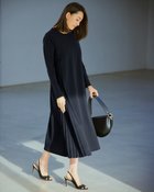 【ドゥクラッセ/DoCLASSE】のカットジョーゼット・サイドプリーツワンピース ミッドナイトブルー|ID: prp329100004920853 ipo3291000000037097959