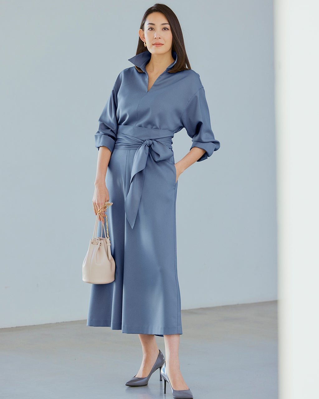 【ドゥクラッセ/DoCLASSE】のとろみサキソニー・スキッパー2WAYワンピース インテリア・キッズ・メンズ・レディースファッション・服の通販 founy(ファニー) 　ファッション　Fashion　レディースファッション　Fashion for Women　ワンピース　Dresses　とろみ　Fluid, Flowy Fabric　スキッパー　Skipper, Open Collar　ビジネス 仕事 通勤　Business / Work / Commuting　ブルー|ID: prp329100004920860 ipo3291000000036917017