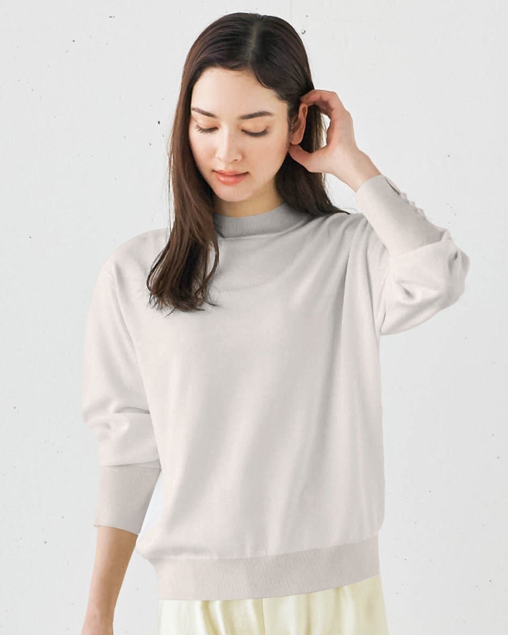 【ドゥクラッセ/DoCLASSE】のスタンダードニット・ハイネック インテリア・キッズ・メンズ・レディースファッション・服の通販 founy(ファニー) 　ファッション　Fashion　レディースファッション　Fashion for Women　トップス・カットソー　Cut & Sew Tops　ニット　Knit Tops & Sweaters　なめらか　Smooth, Silky Texture　カットソー　Cut and Sewn Top　スタンダード　Standard, Basic　ストレッチ　Stretch, Stretchy Fabric　スリット　Slit, Slit Detail　セーター　Sweater, Knitwear　ハイネック　High Neck, Mock Neck　ブロック　Block, Solid Block Pattern　ボーダー　Border, Stripe　エレガント 上品　Elegant　人気　Popular, Best Seller　無地　Plain, Solid Color　ライトグレー|ID: prp329100004920867 ipo3291000000036917067