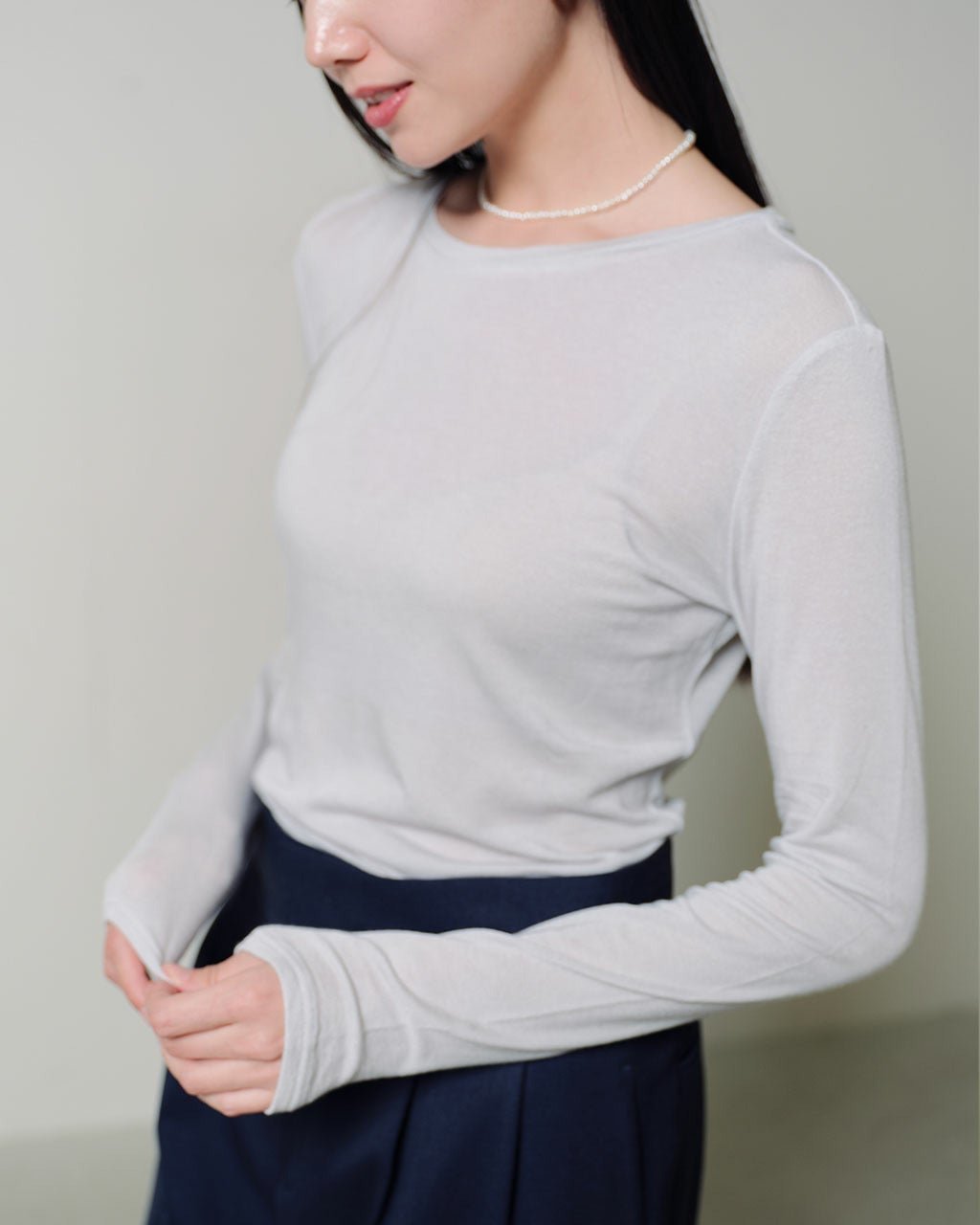 【ドゥクラッセ/DoCLASSE】のカシミヤシルク混・クルーネック インテリア・キッズ・メンズ・レディースファッション・服の通販 founy(ファニー) 　ファッション　Fashion　レディースファッション　Fashion for Women　トップス・カットソー　Cut & Sew Tops　カットソー・ベーシックTシャツ　Cut-and-Sewn Tops / Stretch Tees & Basics　新作・新入荷　New Arrivals / New In　インナー　Innerwear　カットソー　Cut and Sewn Top　シアー　Sheer, See-Through　シルク　Silk, 100% Silk　ジャケット　Jacket, Outerwear　タートルネック　Turtleneck, High Neck　A/W・秋冬　Autumn/Winter　ライトグレー|ID: prp329100004920898 ipo3291000000036917205