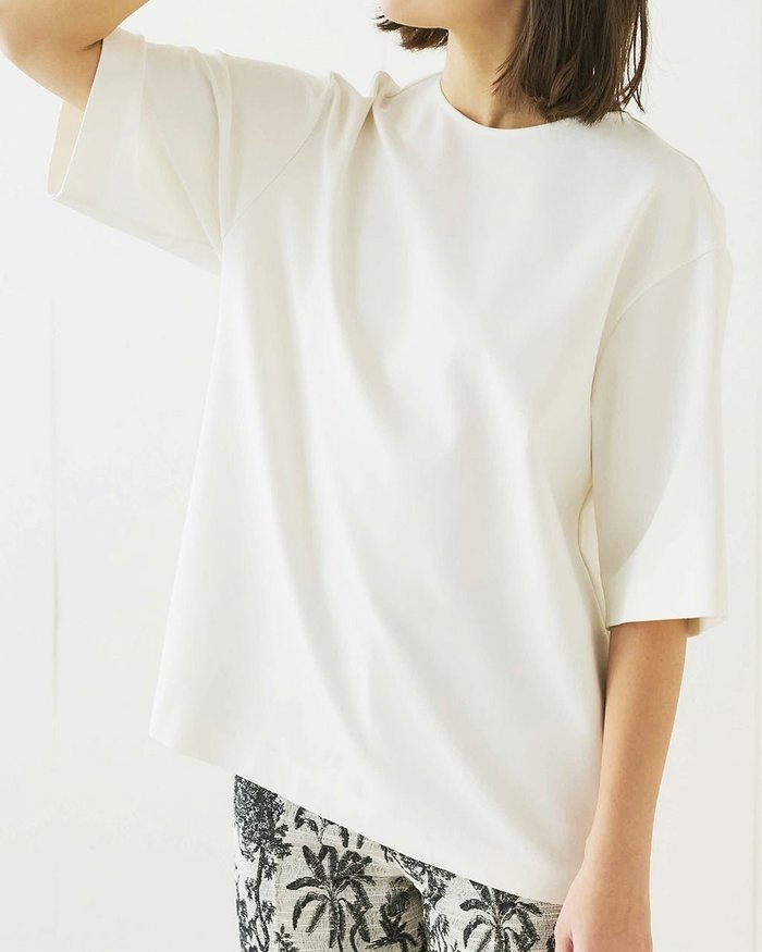 【ドゥクラッセ/DoCLASSE】のストレッチポンチ・オーバーサイズT インテリア・キッズ・メンズ・レディースファッション・服の通販 founy(ファニー) https://founy.com/ ファッション Fashion レディースファッション Fashion for Women トップス・カットソー Cut & Sew Tops カットソー・ベーシックTシャツ Cut-and-Sewn Tops / Stretch Tees & Basics カットソー Cut and Sewn Top スタイリッシュ Stylish, Fashionable スリム Slim, Slim Fit ドレープ Drape, Draping Fabric レギンス Leggings, Stretch Pants |ID: prp329100004920913 ipo3291000000036917290