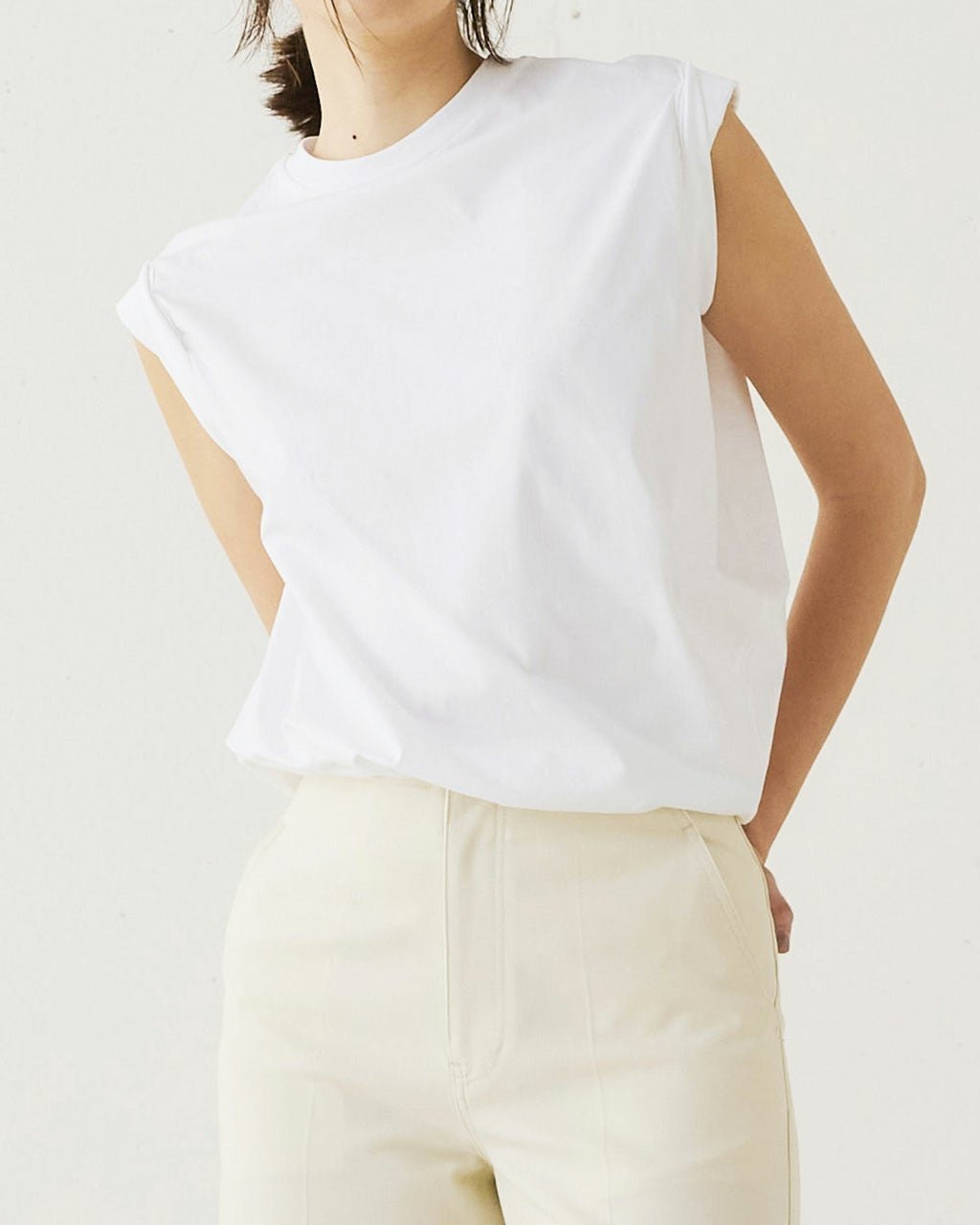 【ドゥクラッセ/DoCLASSE】のプレミアムコットン・アシメデザインT 人気、トレンドファッション・服の通販 founy(ファニー) 　ファッション　Fashion　レディースファッション　Fashion for Women　トップス・カットソー　Cut & Sew Tops　カットソー・ベーシックTシャツ　Cut-and-Sewn Tops / Stretch Tees & Basics　アシンメトリー　Asymmetrical Style　エレガント 上品　Elegant　カットソー　Cut and Sewn Top　シルク　Silk, 100% Silk　スタイリッシュ　Stylish, Fashionable　ドレープ　Drape, Draping Fabric　 other-1|ID: prp329100004920916 ipo3291000000036917303