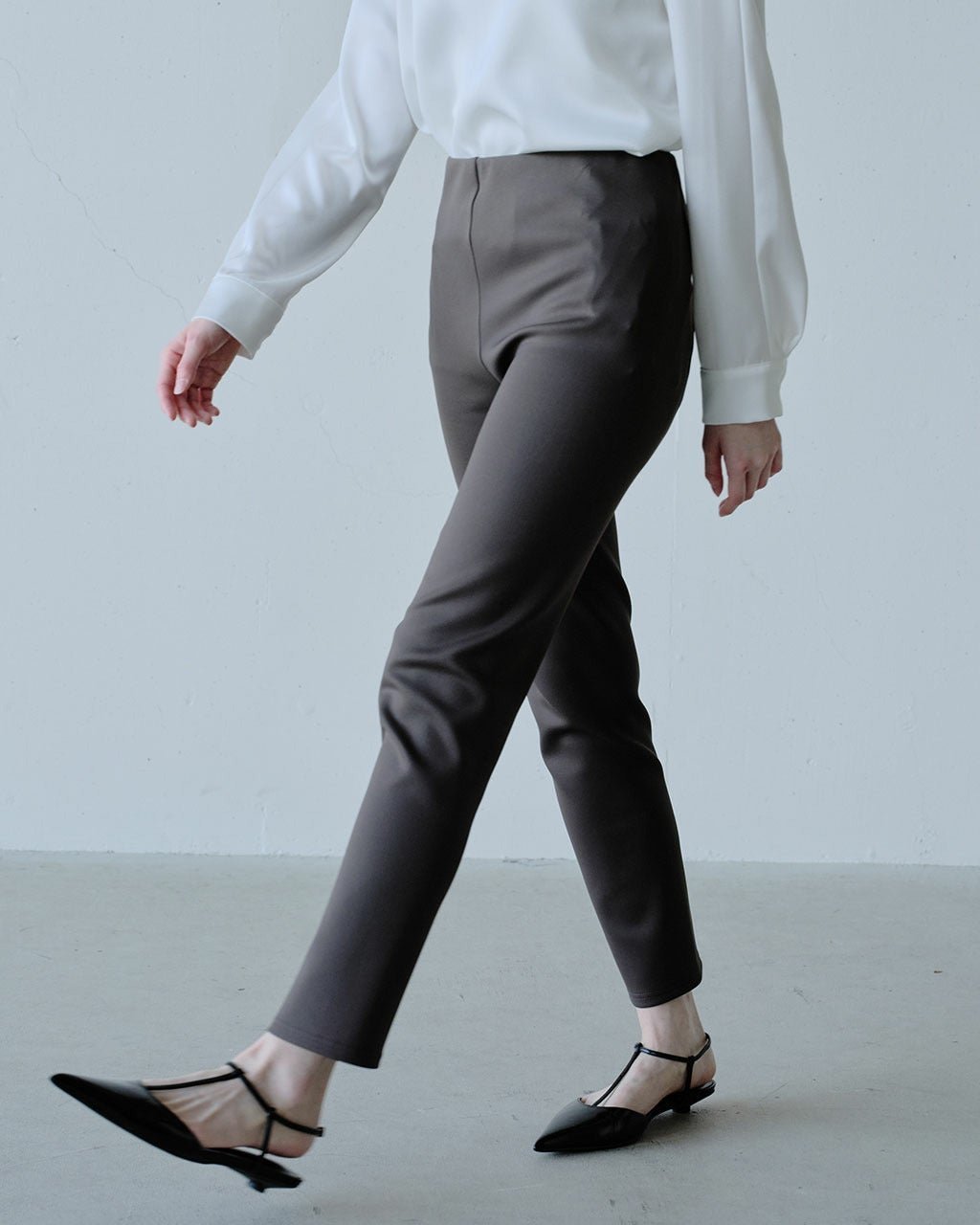 【ドゥクラッセ/DoCLASSE】のハイゲージダンボール・レギンスパンツ 人気、トレンドファッション・服の通販 founy(ファニー) 　ファッション　Fashion　レディースファッション　Fashion for Women　パンツ　Pants & Trousers　レギンス　Leggings & Stretch Pants　新作・新入荷　New Arrivals / New In　スタイリッシュ　Stylish, Fashionable　チュニック　Tunic, Long Top　レギンス　Leggings, Stretch Pants　ロング　Long, Long-Length　 other-1|ID: prp329100004920926 ipo3291000000036917358