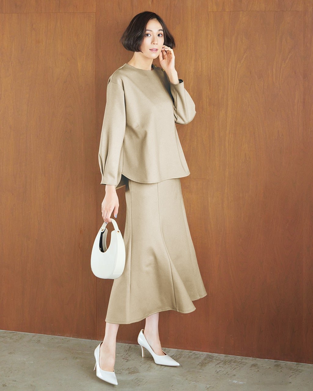 【ドゥクラッセ/DoCLASSE】のアクリル混ポンチ・メタルボタンプルオーバー インテリア・キッズ・メンズ・レディースファッション・服の通販 founy(ファニー) 　ファッション　Fashion　レディースファッション　Fashion for Women　トップス・カットソー　Cut & Sew Tops　カジュアルプルオーバー・ニットトップス　Pullovers & Knit Tops / Casual Pullovers　アクリル　Acrylic Material　カットソー　Cut and Sewn Top　セットアップ　Set-Up, Coordinated Outfit　フォルム　Silhouette, Form　メタル　Metal, Metal Parts　エレガント 上品　Elegant　ベージュ|ID: prp329100004920973 ipo3291000000036917631