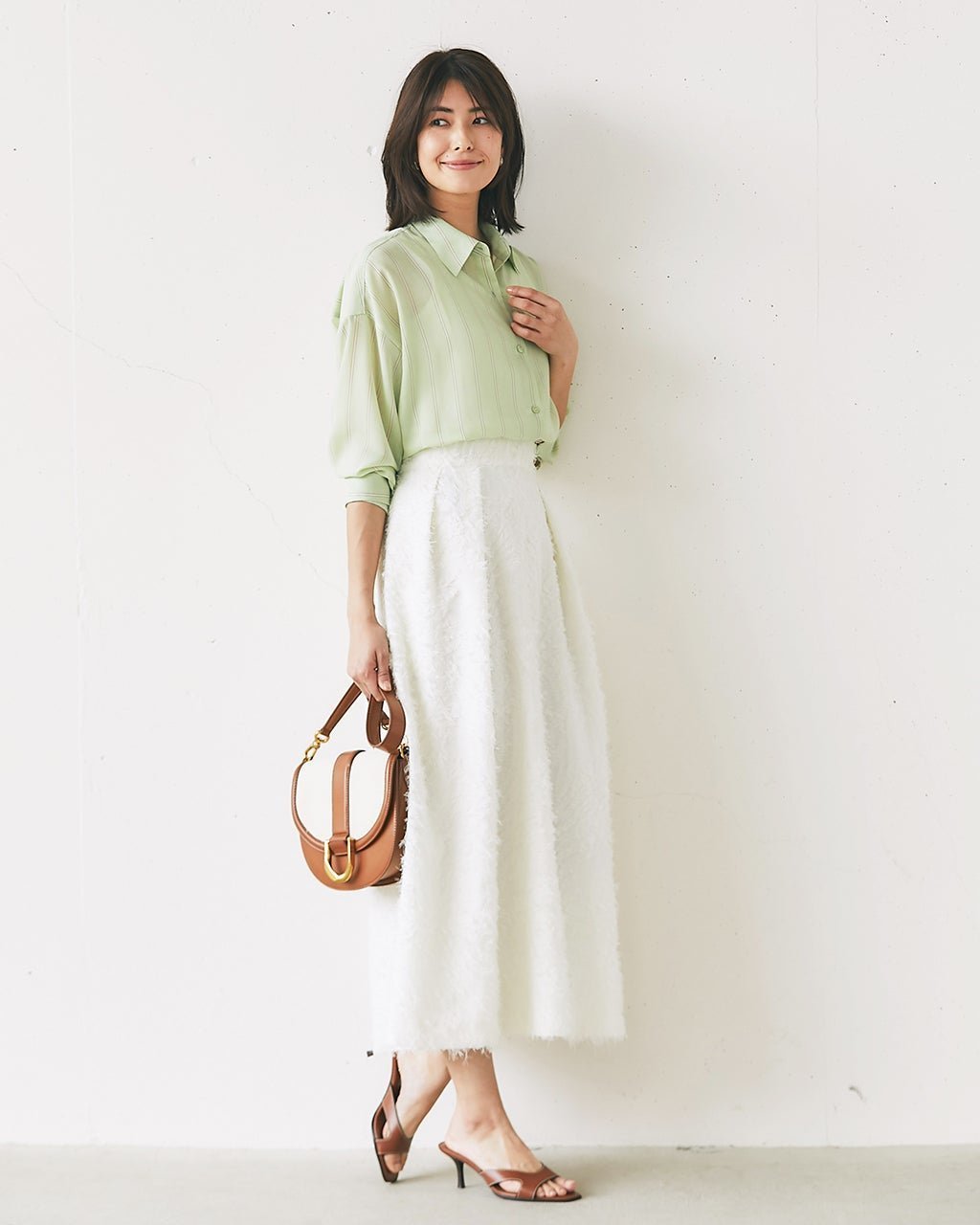 【ドゥクラッセ/DoCLASSE】のカットジャカード・タックフレアスカート インテリア・キッズ・メンズ・レディースファッション・服の通販 founy(ファニー) 　ファッション　Fashion　レディースファッション　Fashion for Women　スカート　Skirts　Aライン・フレアスカート　A-Line & Flared Skirts　ジャカード／ジャガード　Jacquard, Woven Pattern　オフホワイト|ID: prp329100004920991 ipo3291000000036917778