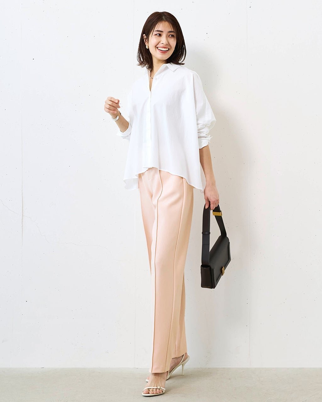 【ドゥクラッセ/DoCLASSE】のイージージョーゼット・テーパードパンツ 人気、トレンドファッション・服の通販 founy(ファニー) 　ファッション　Fashion　レディースファッション　Fashion for Women　パンツ　Pants & Trousers　おすすめ　Recommended / Our Picks　なめらか　Smooth, Silky Texture　オケージョン　Occasion Wear　カッティング　Cutting Detail　カットソー　Cut and Sewn Top　ジョーゼット　Georgette, Semi-Sheer Fabric　スリム　Slim, Slim Fit　セットアップ　Set-Up, Coordinated Outfit　ビジネス 仕事 通勤　Business / Work / Commuting　ペプラム　Peplum, Flared Hem　 other-1|ID: prp329100004925787 ipo3291000000036962875