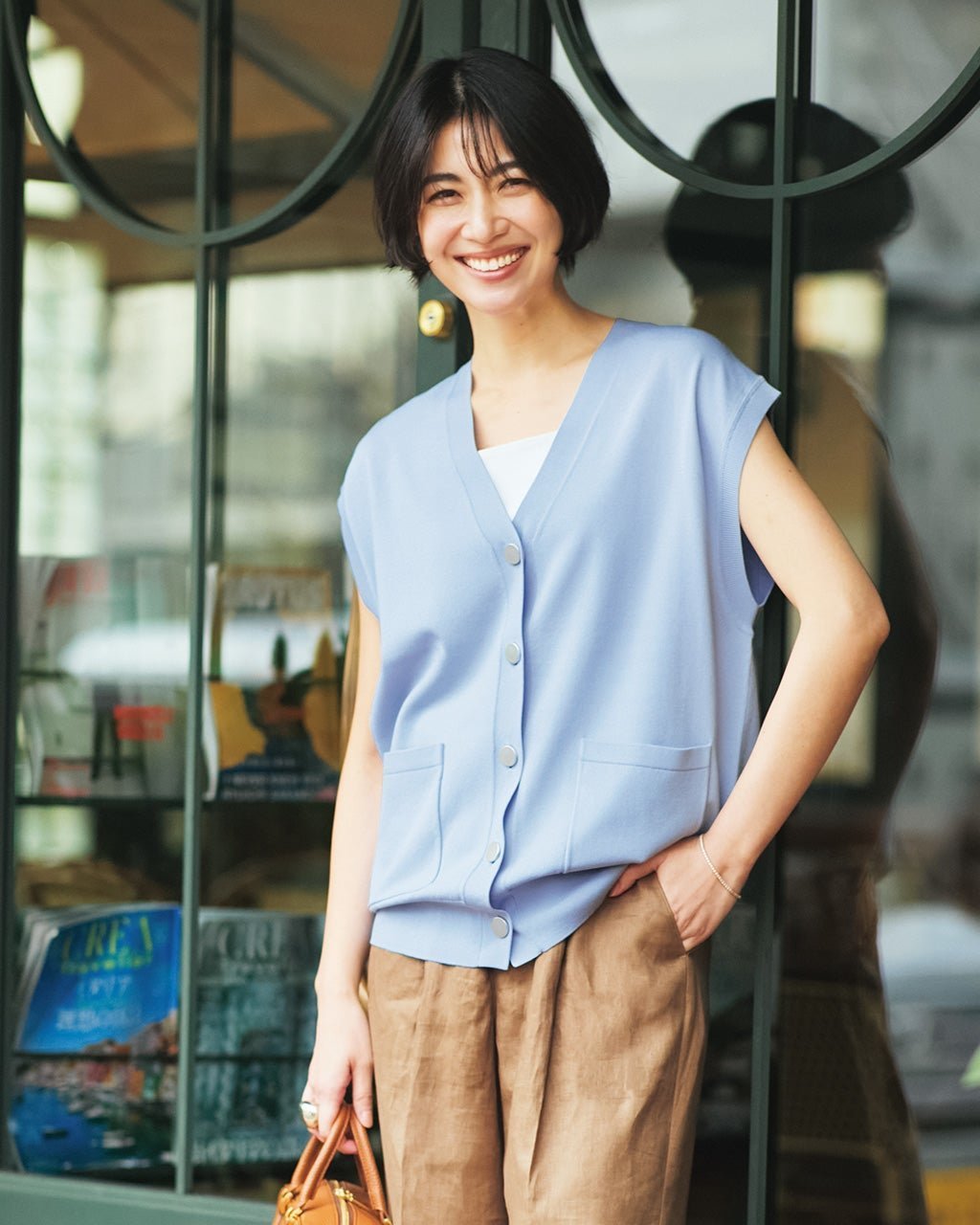 【ドゥクラッセ/DoCLASSE】のメタルボタン・ニットベスト インテリア・キッズ・メンズ・レディースファッション・服の通販 founy(ファニー) 　ファッション　Fashion　レディースファッション　Fashion for Women　アウター　Coat / Outerwear Collection　レディースジャケット・軽アウター　Jackets　おすすめ　Recommended / Our Picks　ジャケット　Jacket, Outerwear　フェミニン　Feminine, Girly　ベスト　Vest, Waistcoat　メタル　Metal, Metal Parts　サックス|ID: prp329100004925949 ipo3291000000037016115