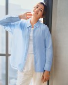 【ドゥクラッセ/DoCLASSE】のシアーライト・2WAYオーバーシャツ ライトブルー|ID: prp329100004925951 ipo3291000000037235173