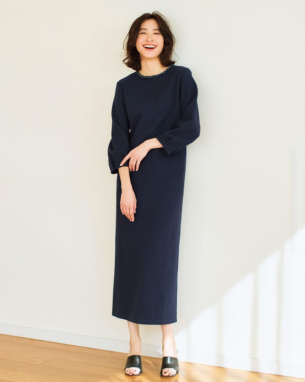 【ドゥクラッセ/DoCLASSE】のストレッチスラブ・ビジューワンピース インテリア・キッズ・メンズ・レディースファッション・服の通販 founy(ファニー) 　ファッション　Fashion　レディースファッション　Fashion for Women　ワンピース　Dresses　カットソー　Cut and Sewn Top　スリーブ　Sleeve, Long Sleeve / Short Sleeve　ビジュー　Bijou, Jewel-like Accent　ミッドナイトブルー|ID: prp329100004926043 ipo3291000000036963606