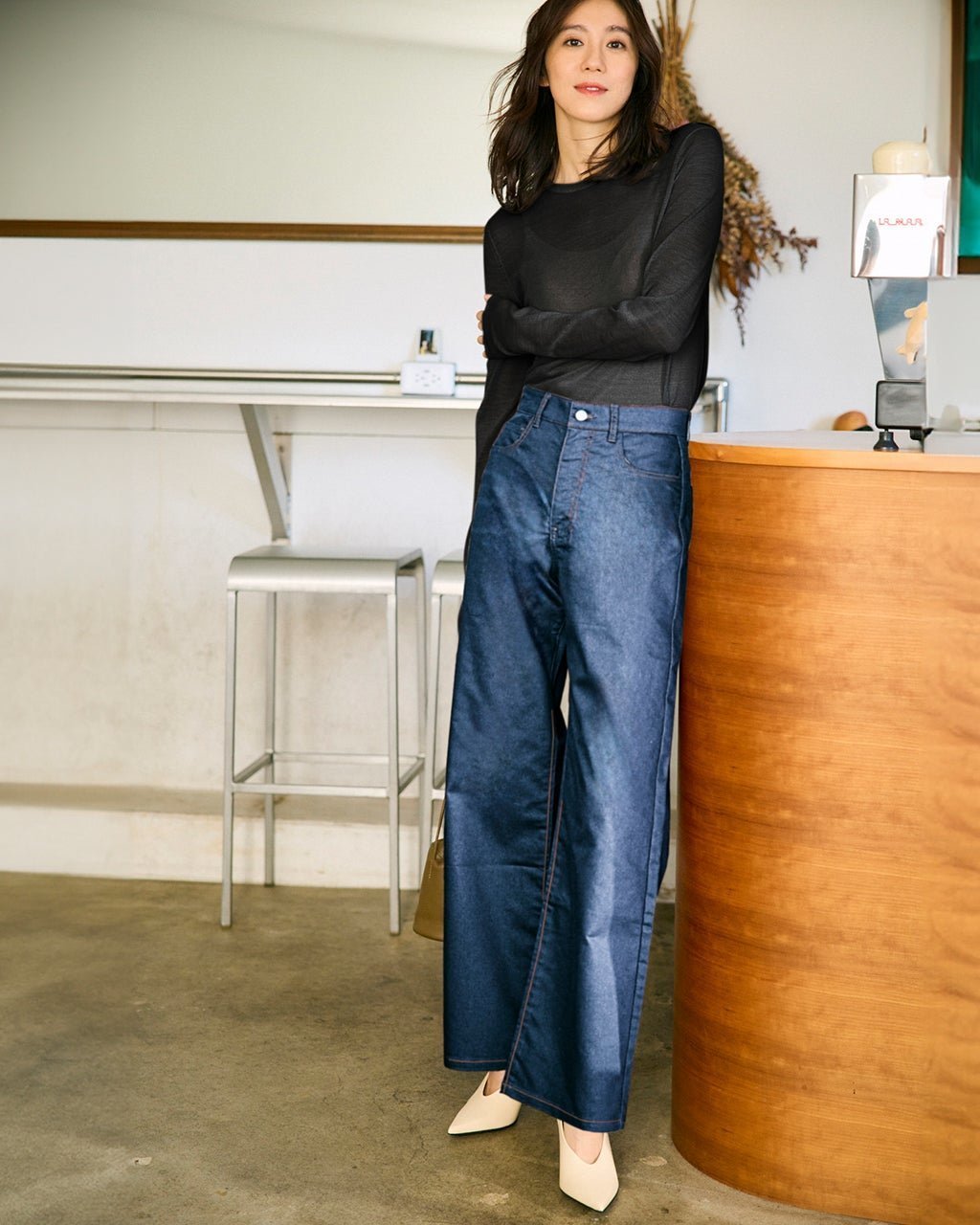 【ドゥクラッセ/DoCLASSE】のフォルムデニム・セミワイド/72cm 人気、トレンドファッション・服の通販 founy(ファニー) 　ファッション　Fashion　レディースファッション　Fashion for Women　パンツ　Pants & Trousers　ストレッチ　Stretch, Stretchy Fabric　デニム　Denim, Jeans Material　バランス　Balance, Style Balance　フォルム　Silhouette, Form　ワイド　Wide, Wide Fit　ヴィンテージ　Vintage Style　 other-1|ID: prp329100004926060 ipo3291000000036963688