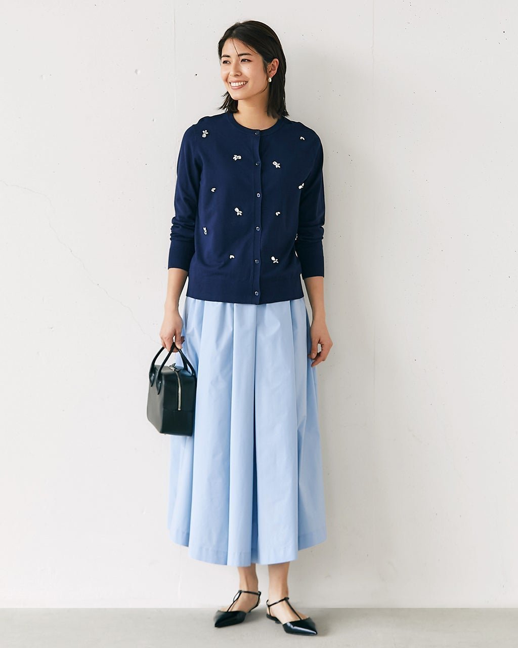 【ドゥクラッセ/DoCLASSE】のマットタフタ・タックフレアスカート インテリア・キッズ・メンズ・レディースファッション・服の通販 founy(ファニー) 　ファッション　Fashion　レディースファッション　Fashion for Women　スカート　Skirts　Aライン・フレアスカート　A-Line & Flared Skirts　タフタ　Taffeta, Structured Fabric　バランス　Balance, Style Balance　フレア　Flare, Flared　ランダム　Random, Irregular　ライトブルー|ID: prp329100004926062 ipo3291000000036963700