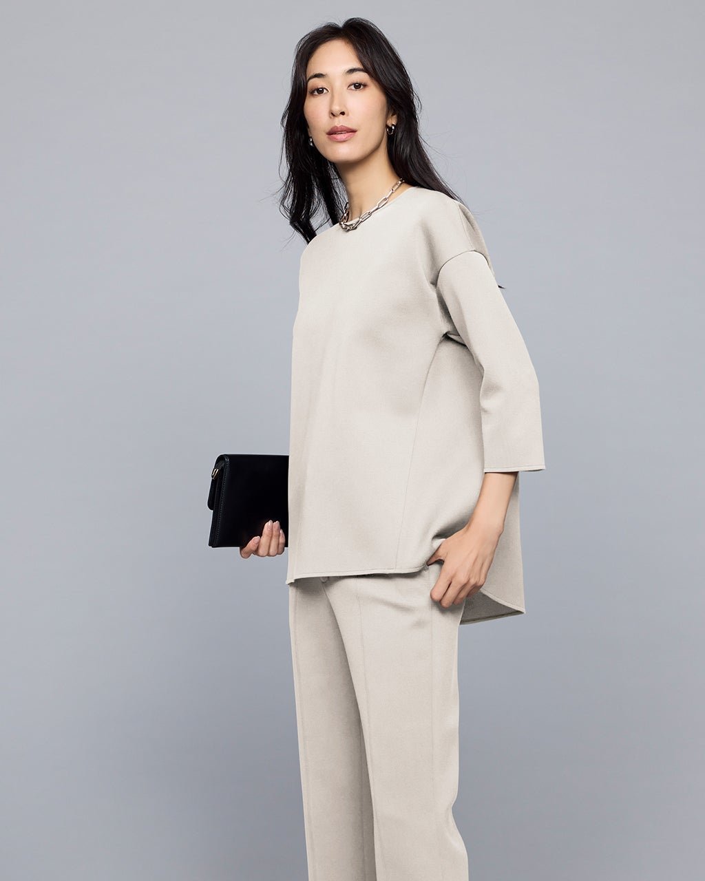 【ドゥクラッセ/DoCLASSE】のトリアセスキューバ・バックペプラムトップス 人気、トレンドファッション・服の通販 founy(ファニー) 　ファッション　Fashion　レディースファッション　Fashion for Women　ワンピース　Dresses　セットアップ　Matching Sets　レディーストップス・ブラウス　Tops & Blouses / Assorted Women's Tops　シルク　Silk, 100% Silk　シンプル　Simple, Minimal　ストレッチ　Stretch, Stretchy Fabric　セットアップ　Set-Up, Coordinated Outfit　センター　Center, Center Line　フォルム　Silhouette, Form　フレア　Flare, Flared　ペプラム　Peplum, Flared Hem　 other-1|ID: prp329100004926085 ipo3291000000036963783