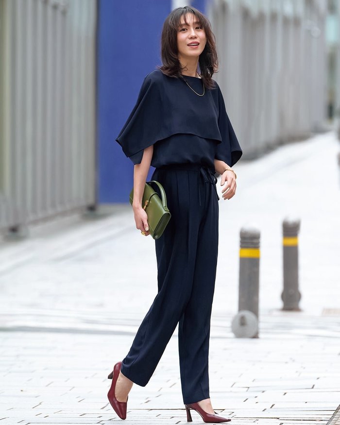 【ドゥクラッセ/DoCLASSE】のバックサテンジョーゼット・テーパードパンツ インテリア・キッズ・メンズ・レディースファッション・服の通販 founy(ファニー) https://founy.com/ ファッション Fashion レディースファッション Fashion for Women セットアップ Matching Sets レディースパンツ・ボトムス Pants & Trousers / Bottoms バッグ Bags 新作・新入荷 New Arrivals / New In おすすめ Recommended / Our Picks ジョーゼット Georgette, Semi-Sheer Fabric セットアップ Set-Up, Coordinated Outfit センター Center, Center Line ドレープ Drape, Draping Fabric ドローコード Drawcord, Drawstring Cord エレガント 上品 Elegant |ID: prp329100004926110 ipo3291000000037140098