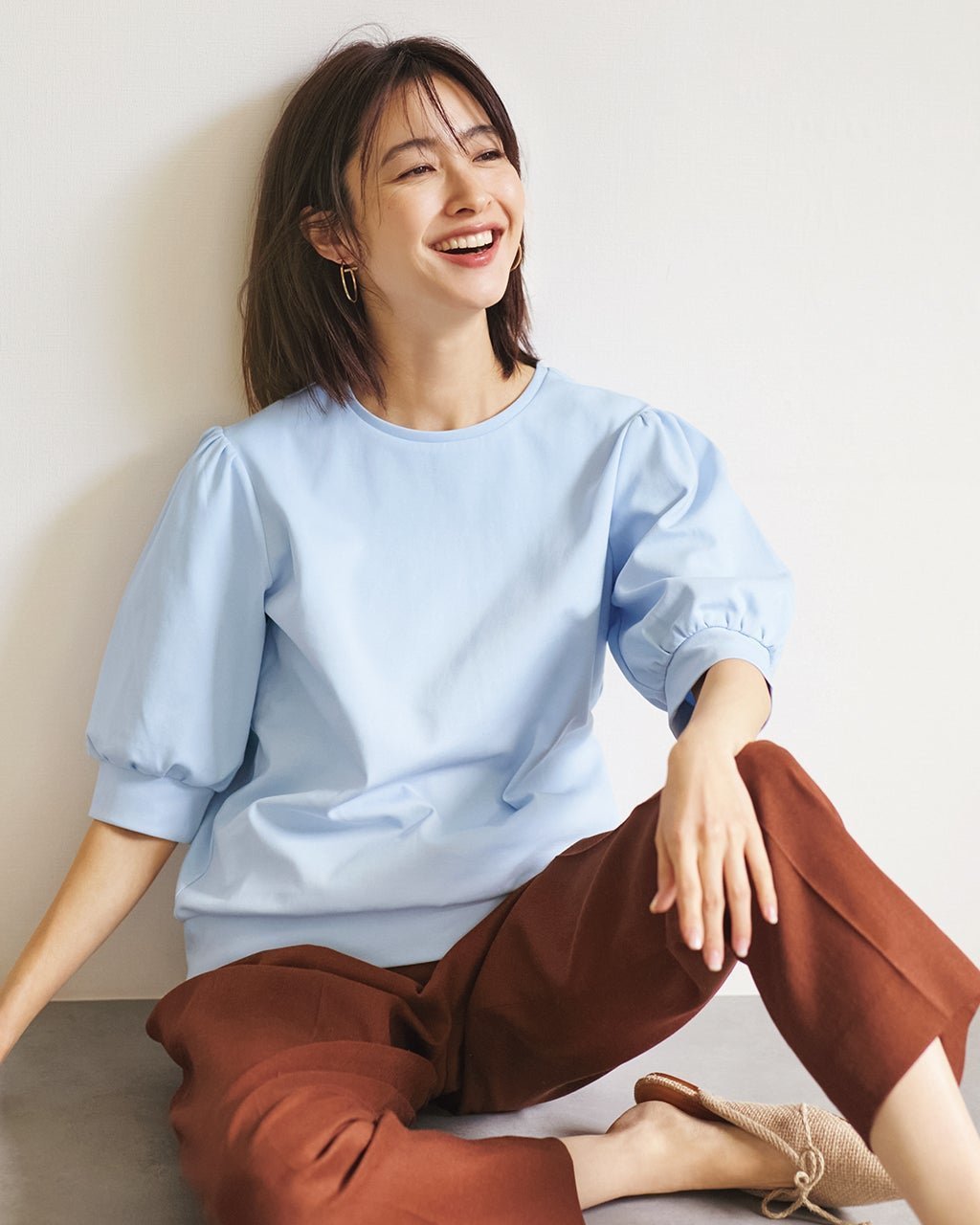 【ドゥクラッセ/DoCLASSE】のコットンポンチ・ パフ袖プルオーバー 人気、トレンドファッション・服の通販 founy(ファニー) 　ファッション　Fashion　レディースファッション　Fashion for Women　トップス・カットソー　Cut & Sew Tops　シャツ・ブラウス・オフィスカジュアル　Elegant Blouses & Button-Ups　ロングTシャツ・Tシャツ　Longline T-Shirts & Tees　カジュアルプルオーバー・ニットトップス　Pullovers & Knit Tops / Casual Pullovers　カットソー・ベーシックTシャツ　Cut-and-Sewn Tops / Stretch Tees & Basics　新作・新入荷　New Arrivals / New In　カットソー　Cut and Sewn Top　スリーブ　Sleeve, Long Sleeve / Short Sleeve　リラックス　Relax, Relaxed Fit　 other-1|ID: prp329100004926128 ipo3291000000036964010