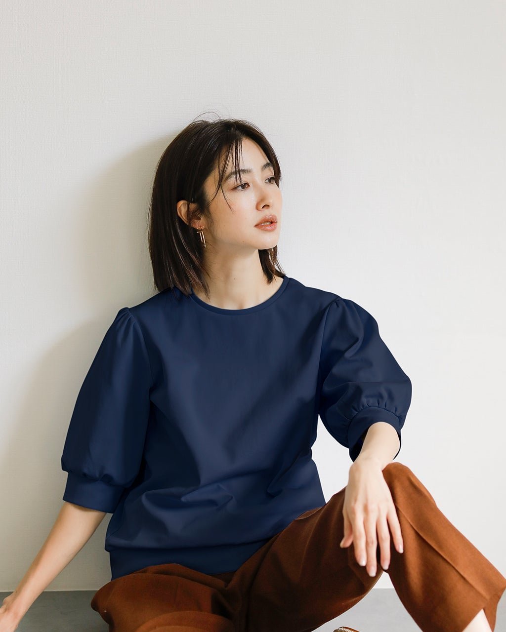 【ドゥクラッセ/DoCLASSE】のコットンポンチ・ パフ袖プルオーバー インテリア・キッズ・メンズ・レディースファッション・服の通販 founy(ファニー) 　ファッション　Fashion　レディースファッション　Fashion for Women　トップス・カットソー　Cut & Sew Tops　シャツ・ブラウス・オフィスカジュアル　Elegant Blouses & Button-Ups　ロングTシャツ・Tシャツ　Longline T-Shirts & Tees　カジュアルプルオーバー・ニットトップス　Pullovers & Knit Tops / Casual Pullovers　カットソー・ベーシックTシャツ　Cut-and-Sewn Tops / Stretch Tees & Basics　新作・新入荷　New Arrivals / New In　カットソー　Cut and Sewn Top　スリーブ　Sleeve, Long Sleeve / Short Sleeve　リラックス　Relax, Relaxed Fit　ネイビー|ID: prp329100004926128 ipo3291000000036964017