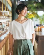 【ドゥクラッセ/DoCLASSE】のUVカット・前後2WAY総針編みプルオーバー 人気、トレンドファッション・服の通販 founy(ファニー) ファッション Fashion レディースファッション Fashion for Women トップス・カットソー Cut & Sew Tops ニット Knit Tops & Sweaters カジュアルプルオーバー・ニットトップス Pullovers & Knit Tops / Casual Pullovers 新作・新入荷 New Arrivals / New In スリーブ Sleeve, Long Sleeve / Short Sleeve セーター Sweater, Knitwear フレンチ French, French Style エレガント 上品 Elegant thumbnail ホワイト|ID: prp329100004926134 ipo3291000000036964052