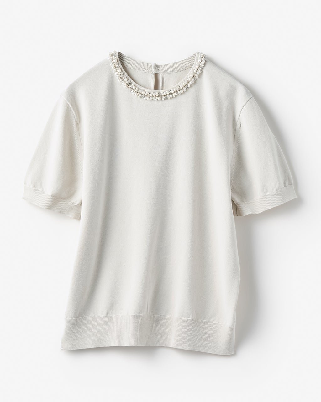 【ドゥクラッセ/DoCLASSE】のパールビジュー・プルオーバーニット インテリア・キッズ・メンズ・レディースファッション・服の通販 founy(ファニー) 　ファッション　Fashion　レディースファッション　Fashion for Women　トップス・カットソー　Cut & Sew Tops　ニット　Knit Tops & Sweaters　カジュアルプルオーバー・ニットトップス　Pullovers & Knit Tops / Casual Pullovers　新作・新入荷　New Arrivals / New In　アクセサリー　Fashion Accessories　コンパクト　Compact, Small Size　サマー　Summer, Summer Style　スパンコール　Sequins, Sequin Embellishment　セーター　Sweater, Knitwear　パール　Pearl, Pearl Accent　アイスグレー|ID: prp329100004926169 ipo3291000000036964250