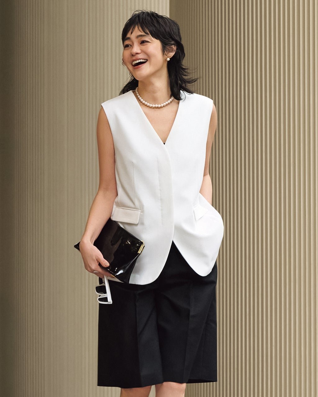 【ドゥクラッセ/DoCLASSE】のドライタッチツイル・ボタンジレ 人気、トレンドファッション・服の通販 founy(ファニー) 　ファッション　Fashion　レディースファッション　Fashion for Women　アウター　Coat / Outerwear Collection　レディースジャケット・軽アウター　Jackets　新作・新入荷　New Arrivals / New In　カッティング　Cutting Detail　コンパクト　Compact, Small Size　ジャケット　Jacket, Outerwear　ハーフ　Half, Half-Length　バランス　Balance, Style Balance　ベスト　Vest, Waistcoat　モダン　Modern, Contemporary　夏　Summer　春　Spring　S/S・春夏　SS, Spring/Summer, Warm Season　 other-1|ID: prp329100004926172 ipo3291000000036964259