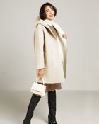 【ドゥクラッセ/DoCLASSE】のエアーウォーム・フードコート 人気、トレンドファッション・服の通販 founy(ファニー) ファッション Fashion レディースファッション Fashion for Women アウター Coat / Outerwear Collection コート・ロングコート・ピーコート Long Coats, Peacoats & More ウォーム Warm Fabric ベロア Velour, Soft Velvet エレガント 上品 Elegant 冬 Winter / This Winter thumbnail グレーベージュ|ID: prp329100004931621 ipo3291000000037015124