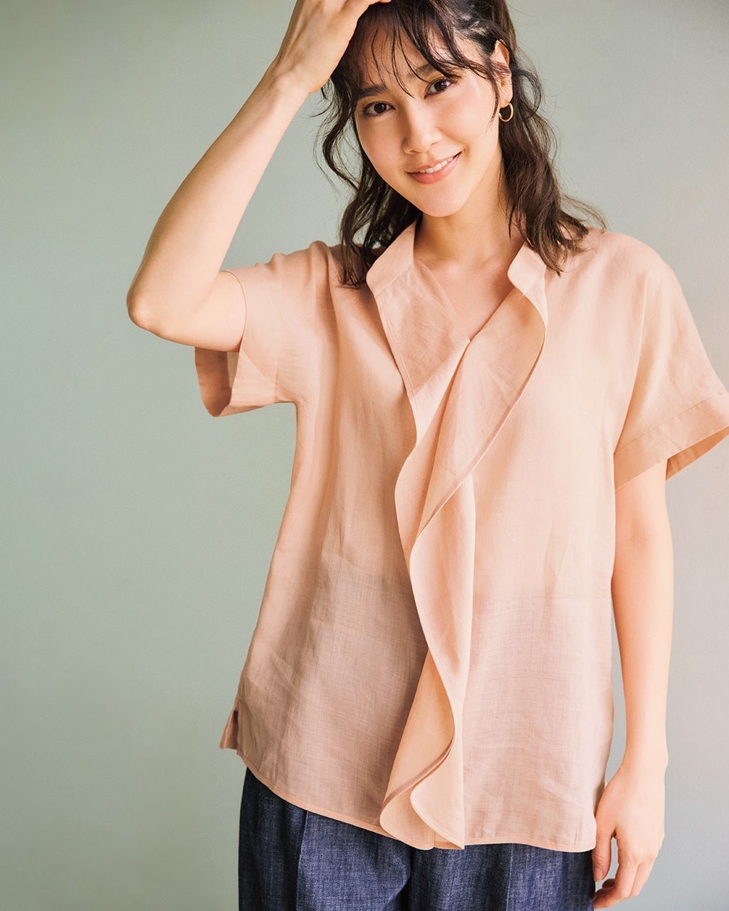 【ドゥクラッセ/DoCLASSE】のシアーラミー・ラッフルフリルブラウス インテリア・キッズ・メンズ・レディースファッション・服の通販 founy(ファニー) 　ファッション　Fashion　レディースファッション　Fashion for Women　トップス・カットソー　Cut & Sew Tops　シャツ・ブラウス・オフィスカジュアル　Elegant Blouses & Button-Ups　フリル　Frill, Ruffle　人気　Popular, Best Seller　ピンクベージュ|ID: prp329100004931669 ipo3291000000037015422