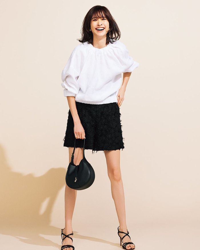 【ドゥクラッセ/DoCLASSE】のフラワージャカード・ハーフパンツ インテリア・キッズ・メンズ・レディースファッション・服の通販 founy(ファニー) https://founy.com/ ファッション Fashion レディースファッション Fashion for Women パンツ Pants & Trousers ショートパンツ・ハーフパンツ High-Waisted & Relaxed Shorts ジャカード／ジャガード Jacquard, Woven Pattern セットアップ Set-Up, Coordinated Outfit ドレス Dress, One-Piece ハーフ Half, Half-Length パーティ Party, Party Style ミックス Mix, Mixed Style 夏 Summer |ID: prp329100004931696 ipo3291000000037101777