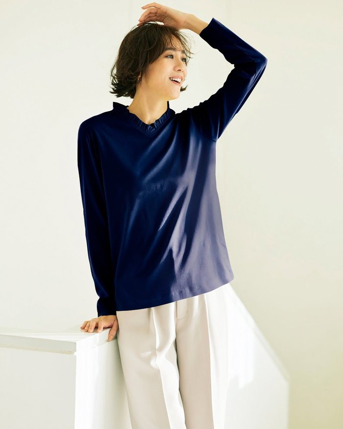 【ドゥクラッセ/DoCLASSE】の超長綿・フリルVネック インテリア・キッズ・メンズ・レディースファッション・服の通販 founy(ファニー) https://founy.com/ ファッション Fashion レディースファッション Fashion for Women トップス・カットソー Cut & Sew Tops シャツ・ブラウス・オフィスカジュアル Elegant Blouses & Button-Ups ロングTシャツ・Tシャツ Longline T-Shirts & Tees カットソー・ベーシックTシャツ Cut-and-Sewn Tops / Stretch Tees & Basics Vネックトップス V-Neck Tops / V-Cut Neckline Shirts なめらか Smooth, Silky Texture カットソー Cut and Sewn Top カーディガン Cardigan, Knitwear ジャケット Jacket, Outerwear チェック Check, Plaid, Tartan フェミニン Feminine, Girly フリル Frill, Ruffle エレガント 上品 Elegant 人気 Popular, Best Seller |ID: prp329100004931704 ipo3291000000037015625