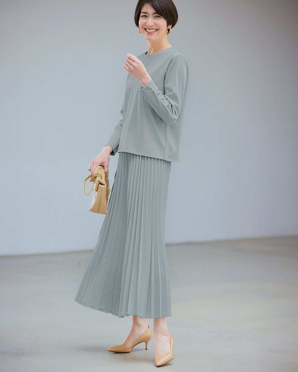 【ドゥクラッセ/DoCLASSE】のカットジョーゼット・細プリーツスカート インテリア・キッズ・メンズ・レディースファッション・服の通販 founy(ファニー) 　ファッション　Fashion　レディースファッション　Fashion for Women　スカート　Skirts　プリーツスカート / 上品フェミニンスタイル　Pleated Skirts　エレガント 上品　Elegant　シルク　Silk, 100% Silk　ジョーゼット　Georgette, Semi-Sheer Fabric　ストレッチ　Stretch, Stretchy Fabric　セットアップ　Set-Up, Coordinated Outfit　プリーツ　Pleats, Pleated　グレーブルー|ID: prp329100004931717 ipo3291000000037015716