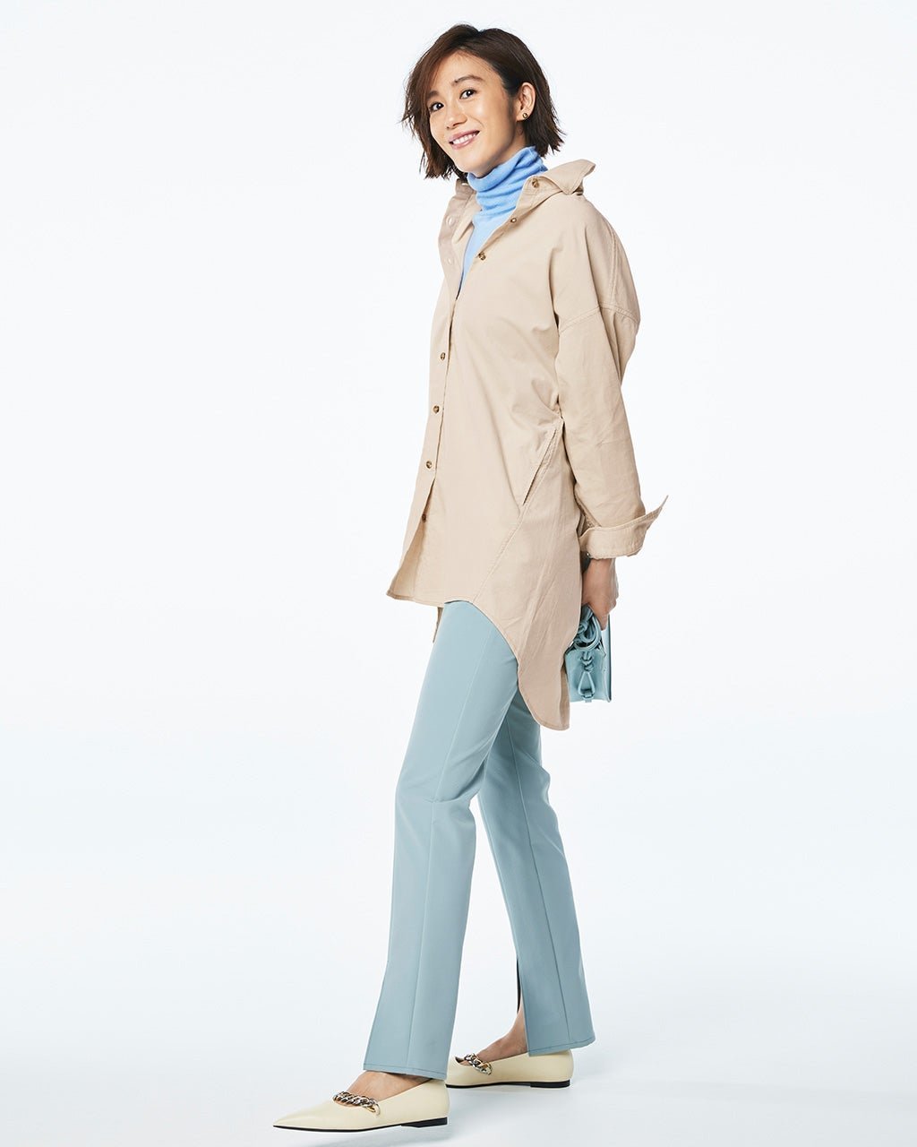 【ドゥクラッセ/DoCLASSE】の細コーデュロイ・シャツジャケット インテリア・キッズ・メンズ・レディースファッション・服の通販 founy(ファニー) 　ファッション　Fashion　レディースファッション　Fashion for Women　アウター　Coat / Outerwear Collection　レディースジャケット・軽アウター　Jackets　コーデュロイ　Corduroy, Cord Fabric　ポケット　Pocket, Pocket Detail　ストーン|ID: prp329100004932674 ipo3291000000037023331