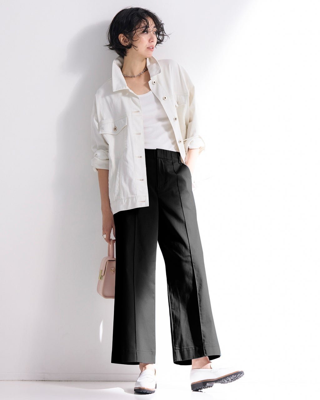 【ドゥクラッセ/DoCLASSE】のミラクルストレッチ・ピンタックワイド64cm インテリア・キッズ・メンズ・レディースファッション・服の通販 founy(ファニー) 　ファッション　Fashion　レディースファッション　Fashion for Women　パンツ　Pants & Trousers　おすすめ　Recommended / Our Picks　バランス　Balance, Style Balance　フロント　Front, Front Design　ワイド　Wide, Wide Fit　ブラック|ID: prp329100004932677 ipo3291000000037023368