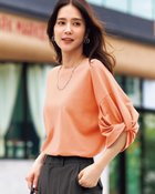 【ドゥクラッセ/DoCLASSE】のスーピマT・ツイストギャザースリーブ 人気、トレンドファッション・服の通販 founy(ファニー) ファッション Fashion レディースファッション Fashion for Women トップス・カットソー Cut & Sew Tops シャツ・ブラウス・オフィスカジュアル Elegant Blouses & Button-Ups ロングTシャツ・Tシャツ Longline T-Shirts & Tees カットソー・ベーシックTシャツ Cut-and-Sewn Tops / Stretch Tees & Basics カットソー Cut and Sewn Top シルク Silk, 100% Silk シンプル Simple, Minimal スリーブ Sleeve, Long Sleeve / Short Sleeve スーピマ Supima, Premium Cotton ツイスト Tweed, Tweed Fabric デニム Denim, Jeans Material フェミニン Feminine, Girly プレミアム Premium, High-End ボトム Bottoms, Lower Wear thumbnail ライトコーラル|ID: prp329100004932698 ipo3291000000037023625