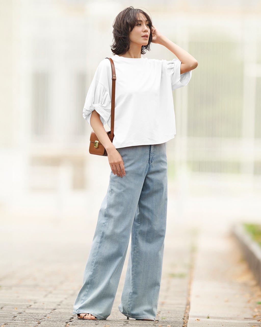 【ドゥクラッセ/DoCLASSE】のスーピマT・ツイストギャザースリーブ インテリア・キッズ・メンズ・レディースファッション・服の通販 founy(ファニー) 　ファッション　Fashion　レディースファッション　Fashion for Women　トップス・カットソー　Cut & Sew Tops　シャツ・ブラウス・オフィスカジュアル　Elegant Blouses & Button-Ups　ロングTシャツ・Tシャツ　Longline T-Shirts & Tees　カットソー・ベーシックTシャツ　Cut-and-Sewn Tops / Stretch Tees & Basics　カットソー　Cut and Sewn Top　シルク　Silk, 100% Silk　シンプル　Simple, Minimal　スリーブ　Sleeve, Long Sleeve / Short Sleeve　スーピマ　Supima, Premium Cotton　ツイスト　Tweed, Tweed Fabric　デニム　Denim, Jeans Material　フェミニン　Feminine, Girly　プレミアム　Premium, High-End　ボトム　Bottoms, Lower Wear　ホワイト|ID: prp329100004932698 ipo3291000000037023630