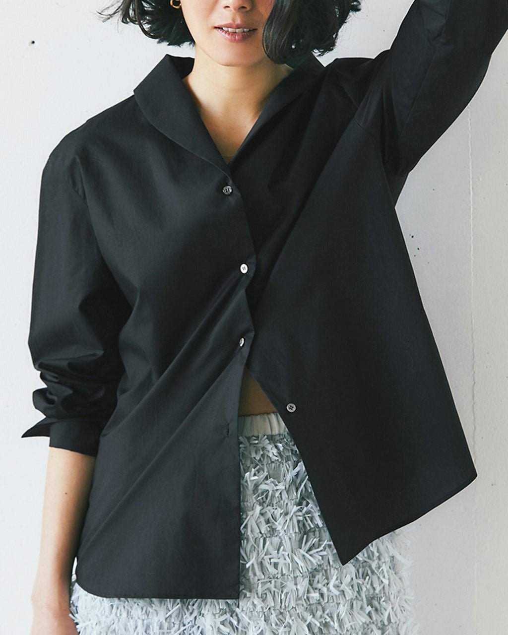 【ドゥクラッセ/DoCLASSE】の高密度コットン・アシメブラウス 人気、トレンドファッション・服の通販 founy(ファニー) 　ファッション　Fashion　レディースファッション　Fashion for Women　トップス・カットソー　Cut & Sew Tops　シャツ・ブラウス・オフィスカジュアル　Elegant Blouses & Button-Ups　アシンメトリー　Asymmetrical Style　シンプル　Simple, Minimal　タイプライター　Typewriter Fabric, Crisp Cotton　今季　This Season, Current Season　夏　Summer　定番　Standard, Basic Item　春　Spring　S/S・春夏　SS, Spring/Summer, Warm Season　 other-1|ID: prp329100004932734 ipo3291000000037024035