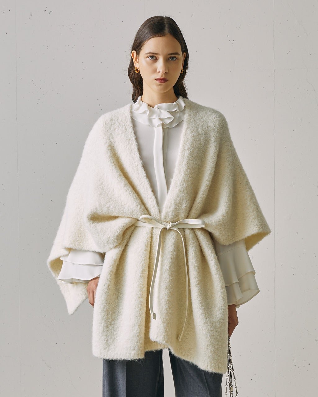 【ドゥクラッセ/DoCLASSE】のアルパカループヤーン・ストールコート 人気、トレンドファッション・服の通販 founy(ファニー) 　ファッション　Fashion　レディースファッション　Fashion for Women　アウター　Coat / Outerwear Collection　コート・ロングコート・ピーコート　Long Coats, Peacoats & More　ストール　Stole, Wrap　ループ　Loop, Loop Knit　冬　Winter / This Winter　 other-1|ID: prp329100004933947 ipo3291000000037032174