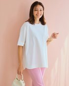 【ドゥクラッセ/DoCLASSE】の高密度シルコットン・5分袖ロングT/64㎝ 人気、トレンドファッション・服の通販 founy(ファニー) ファッション Fashion レディースファッション Fashion for Women トップス・カットソー Cut & Sew Tops シャツ・ブラウス・オフィスカジュアル Elegant Blouses & Button-Ups ロングTシャツ・Tシャツ Longline T-Shirts & Tees カットソー・ベーシックTシャツ Cut-and-Sewn Tops / Stretch Tees & Basics カットソー Cut and Sewn Top シルケット Silket, Silky Cotton スマート Smart, Elegant チュニック Tunic, Long Top フェミニン Feminine, Girly フォルム Silhouette, Form ロング Long, Long-Length 夏 Summer thumbnail オフホワイト|ID: prp329100004933965 ipo3291000000037032249