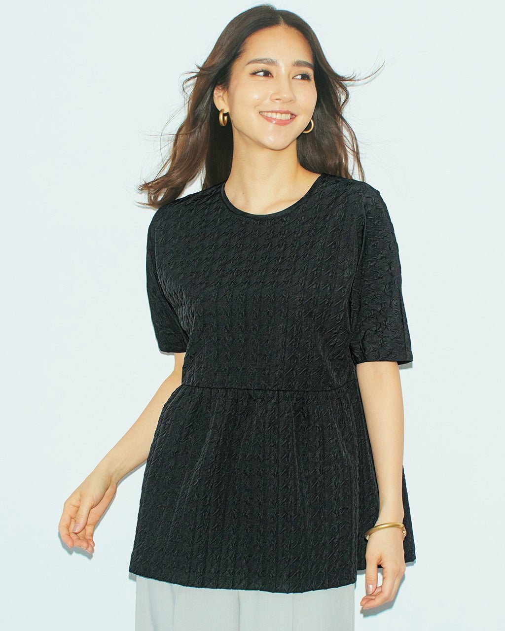 【ドゥクラッセ/DoCLASSE】のフクレジャカード・ペプラムトップス 人気、トレンドファッション・服の通販 founy(ファニー) 　ファッション　Fashion　レディースファッション　Fashion for Women　トップス・カットソー　Cut & Sew Tops　シャツ・ブラウス・オフィスカジュアル　Elegant Blouses & Button-Ups　ギャザー　Gathered, Ruffled　ジャカード／ジャガード　Jacquard, Woven Pattern　ペプラム　Peplum, Flared Hem　 other-1|ID: prp329100004933969 ipo3291000000037032268