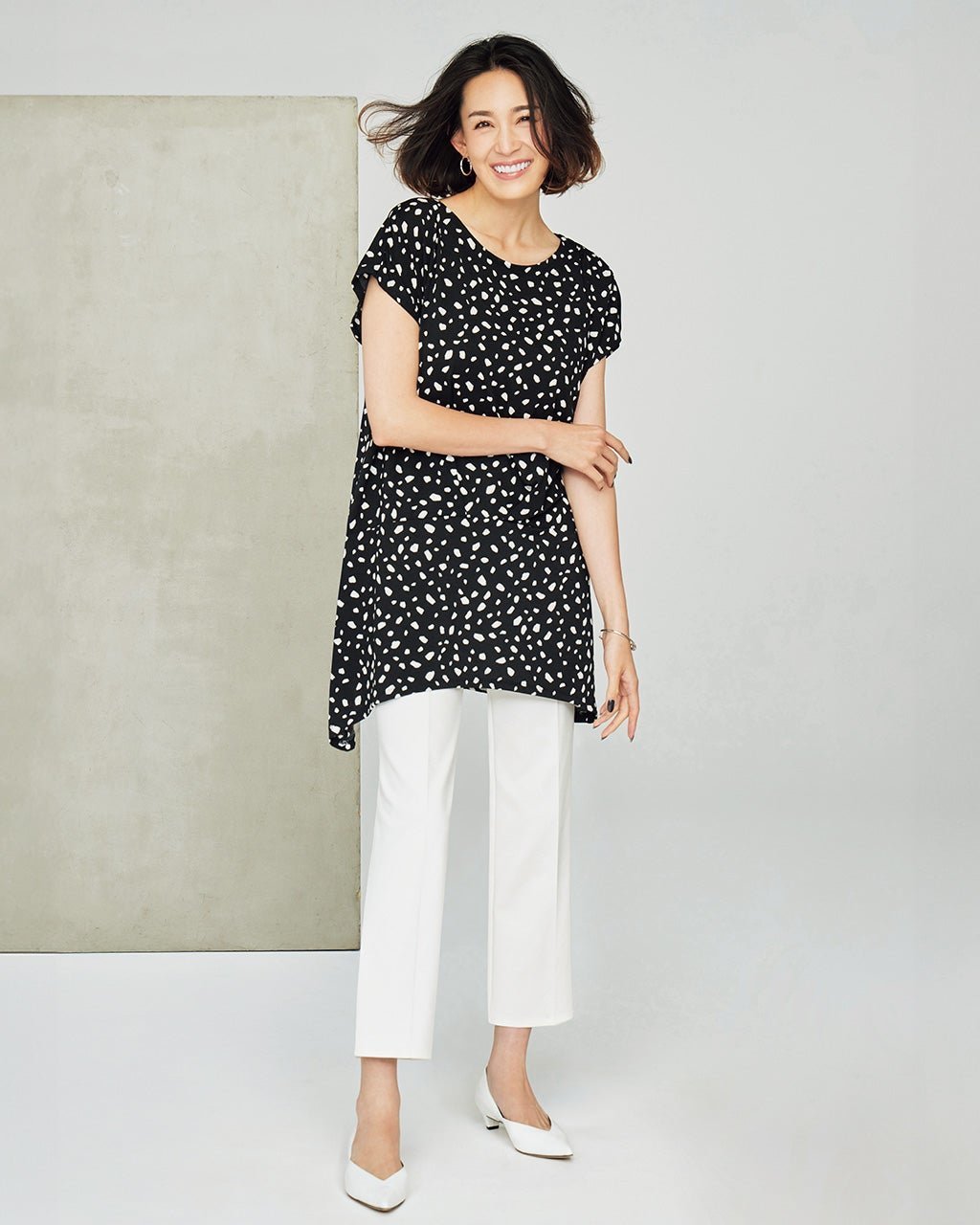 【ドゥクラッセ/DoCLASSE】のUVスラブ・切替タックチュニック インテリア・キッズ・メンズ・レディースファッション・服の通販 founy(ファニー) 　ファッション　Fashion　レディースファッション　Fashion for Women　トップス・カットソー　Cut & Sew Tops　カットソー　Cut and Sewn Top　チュニック　Tunic, Long Top　人気　Popular, Best Seller　切替　Switching, Contrast Panel　夏　Summer　旅行　Travel　ブラックパターン|ID: prp329100004933974 ipo3291000000037032291