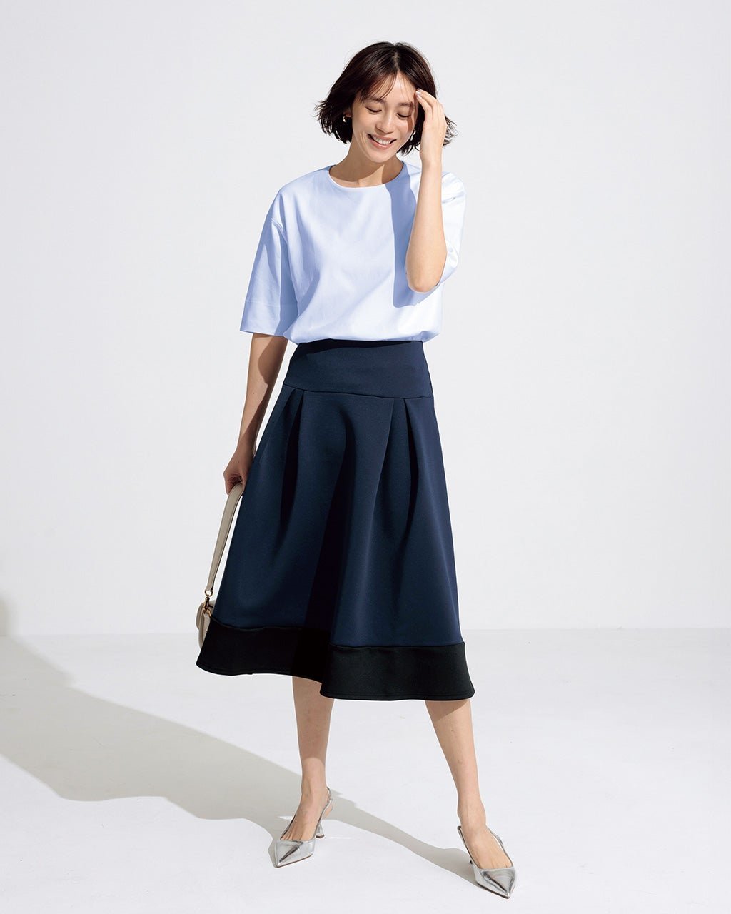 【ドゥクラッセ/DoCLASSE】のダブル編みジャージー・切替えフレアスカート インテリア・キッズ・メンズ・レディースファッション・服の通販 founy(ファニー) 　ファッション　Fashion　レディースファッション　Fashion for Women　スカート　Skirts　Aライン・フレアスカート　A-Line & Flared Skirts　シンプル　Simple, Minimal　ダブル　Double, Double-Breasted　パターン　Pattern, Design Print　フレア　Flare, Flared　無地　Plain, Solid Color　ホワイト・パターン|ID: prp329100004933979 ipo3291000000037032309