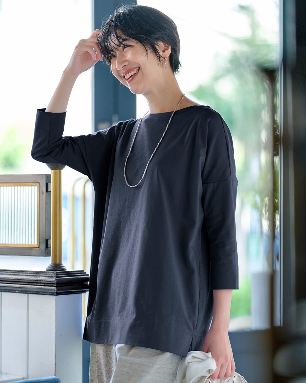 【ドゥクラッセ/DoCLASSE】の高密度シルコットン・7分袖Tシャツ/63cm丈 インテリア・キッズ・メンズ・レディースファッション・服の通販 founy(ファニー) 　ファッション　Fashion　レディースファッション　Fashion for Women　トップス・カットソー　Cut & Sew Tops　シャツ・ブラウス・オフィスカジュアル　Elegant Blouses & Button-Ups　ロングTシャツ・Tシャツ　Longline T-Shirts & Tees　カットソー・ベーシックTシャツ　Cut-and-Sewn Tops / Stretch Tees & Basics　おすすめ　Recommended / Our Picks　なめらか　Smooth, Silky Texture　カットソー　Cut and Sewn Top　シルケット　Silket, Silky Cotton　シンプル　Simple, Minimal　フォルム　Silhouette, Form　ワイド　Wide, Wide Fit　ミッドナイトブルー|ID: prp329100004934005 ipo3291000000037032390