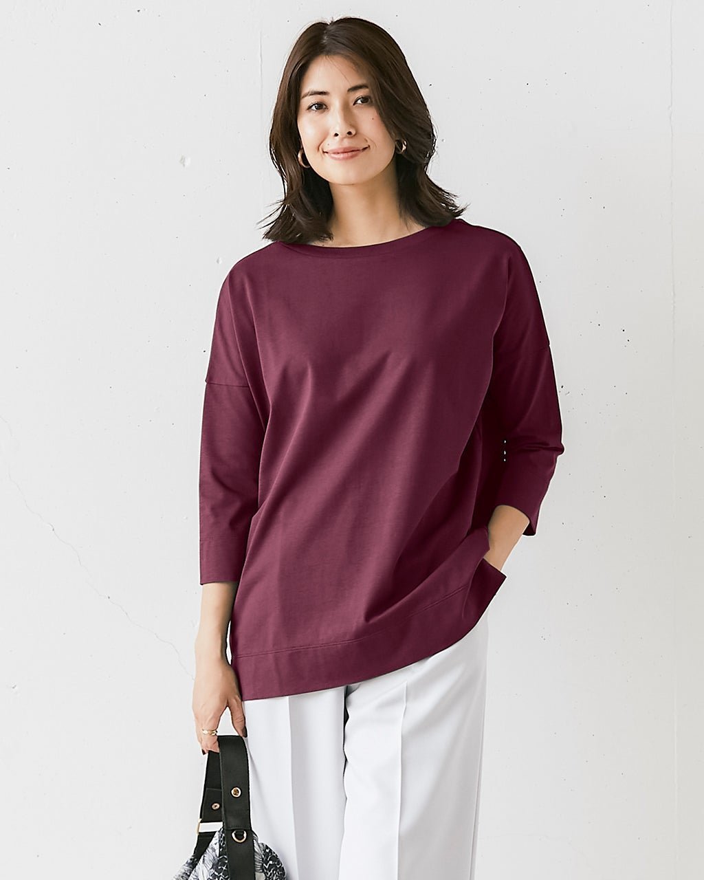 【ドゥクラッセ/DoCLASSE】の高密度シルコットン・7分袖Tシャツ/63cm丈 インテリア・キッズ・メンズ・レディースファッション・服の通販 founy(ファニー) 　ファッション　Fashion　レディースファッション　Fashion for Women　トップス・カットソー　Cut & Sew Tops　シャツ・ブラウス・オフィスカジュアル　Elegant Blouses & Button-Ups　ロングTシャツ・Tシャツ　Longline T-Shirts & Tees　カットソー・ベーシックTシャツ　Cut-and-Sewn Tops / Stretch Tees & Basics　おすすめ　Recommended / Our Picks　なめらか　Smooth, Silky Texture　カットソー　Cut and Sewn Top　シルケット　Silket, Silky Cotton　シンプル　Simple, Minimal　フォルム　Silhouette, Form　ワイド　Wide, Wide Fit　ボルドー|ID: prp329100004934005 ipo3291000000037032394