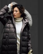 【ドゥクラッセ/DoCLASSE】の美配色・エコファー付き立体ダウンコート チャコール|ID: prp329100004934011 ipo3291000000037032417