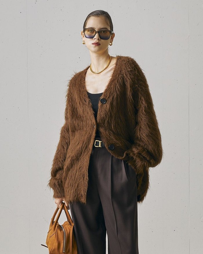 【ドゥクラッセ/DoCLASSE】のエアリーアルパカ・Vネックカーディガン インテリア・キッズ・メンズ・レディースファッション・服の通販 founy(ファニー) https://founy.com/ ファッション Fashion レディースファッション Fashion for Women トップス・カットソー Cut & Sew Tops ニット Knit Tops & Sweaters カーディガン・羽織り Layered Style Cardigans Vネックトップス V-Neck Tops / V-Cut Neckline Shirts エアリー Airy Texture カーディガン Cardigan, Knitwear |ID: prp329100004934023 ipo3291000000037032465