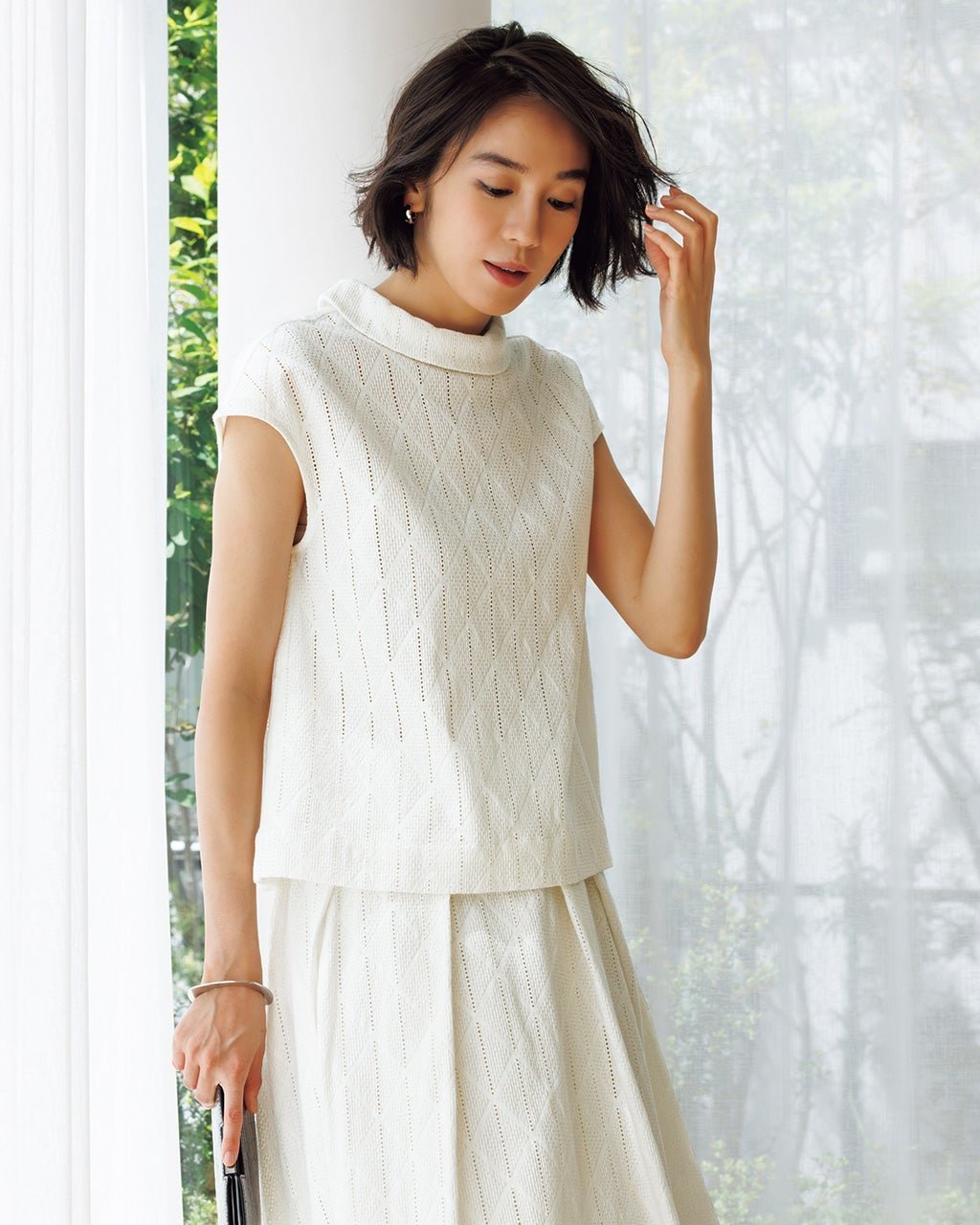 【ドゥクラッセ/DoCLASSE】のカットワークレース・ロール衿ブラウス インテリア・キッズ・メンズ・レディースファッション・服の通販 founy(ファニー) 　ファッション　Fashion　レディースファッション　Fashion for Women　トップス・カットソー　Cut & Sew Tops　シャツ・ブラウス・オフィスカジュアル　Elegant Blouses & Button-Ups　コンパクト　Compact, Small Size　ストライプ　Stripe, Striped Pattern　セットアップ　Set-Up, Coordinated Outfit　フォーマル　Formal, Dressy　オフホワイト|ID: prp329100004934063 ipo3291000000037032664